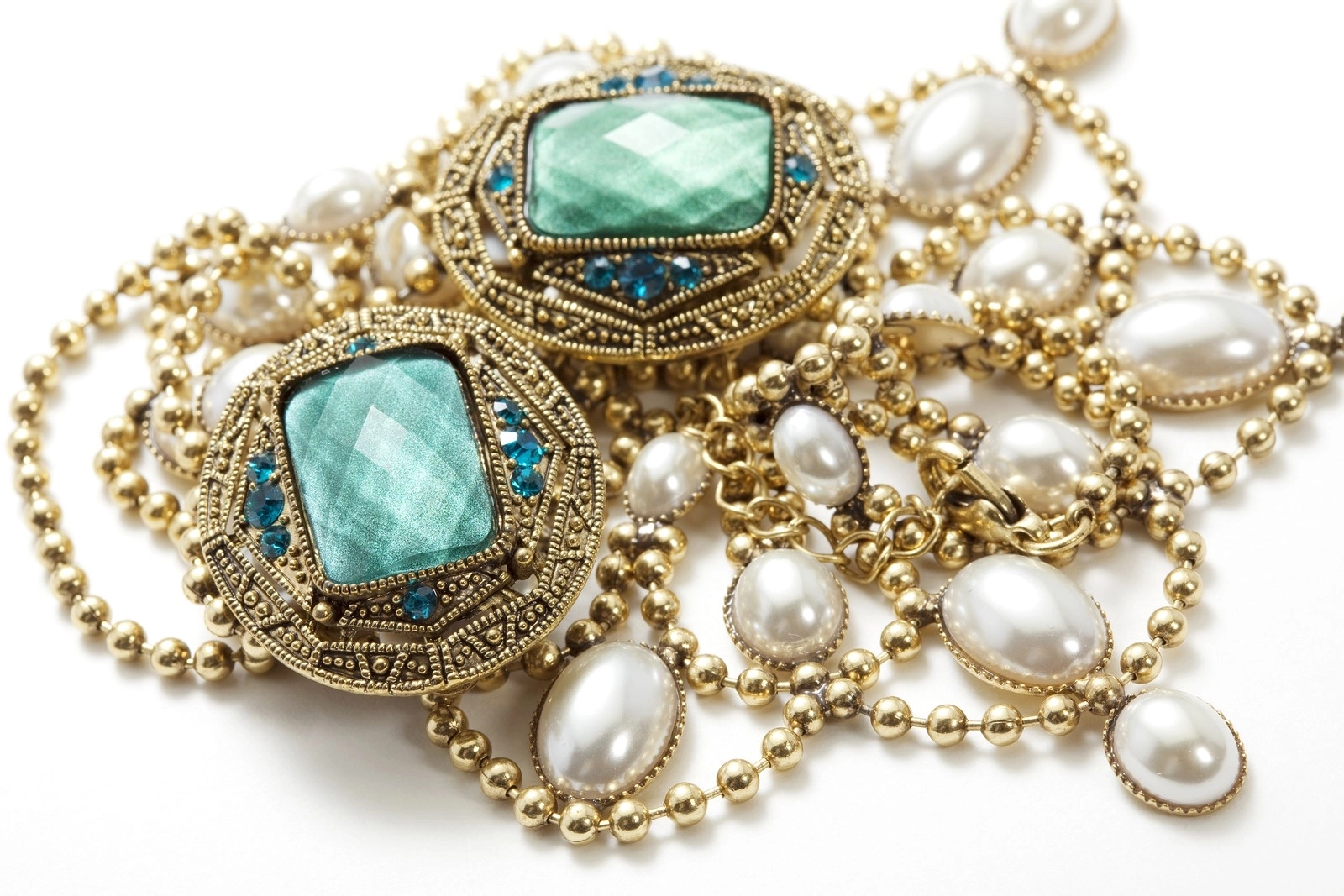 The Timeless Allure of Art Deco Jewelry image
